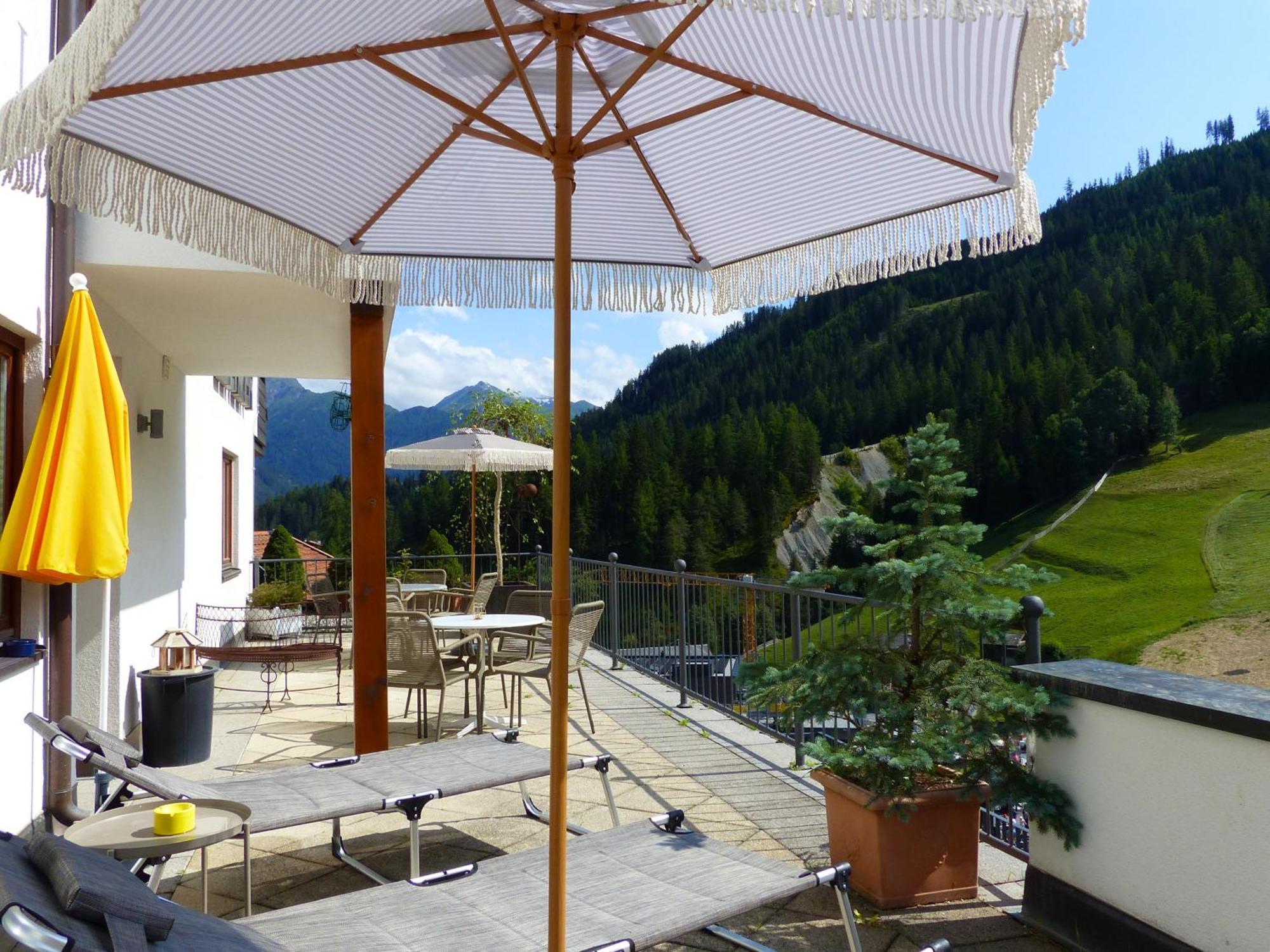 Hotel Garni Zerzer Serfaus Luaran gambar