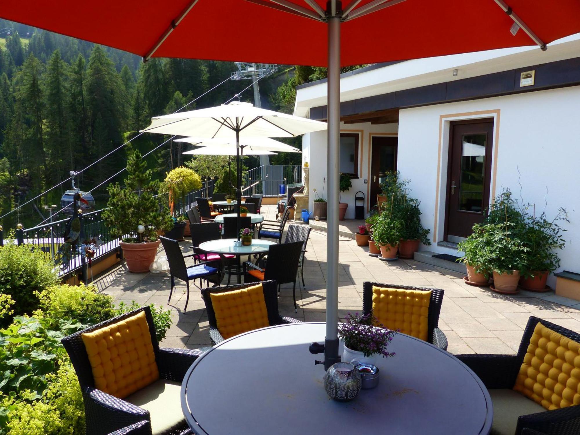 Hotel Garni Zerzer Serfaus Luaran gambar