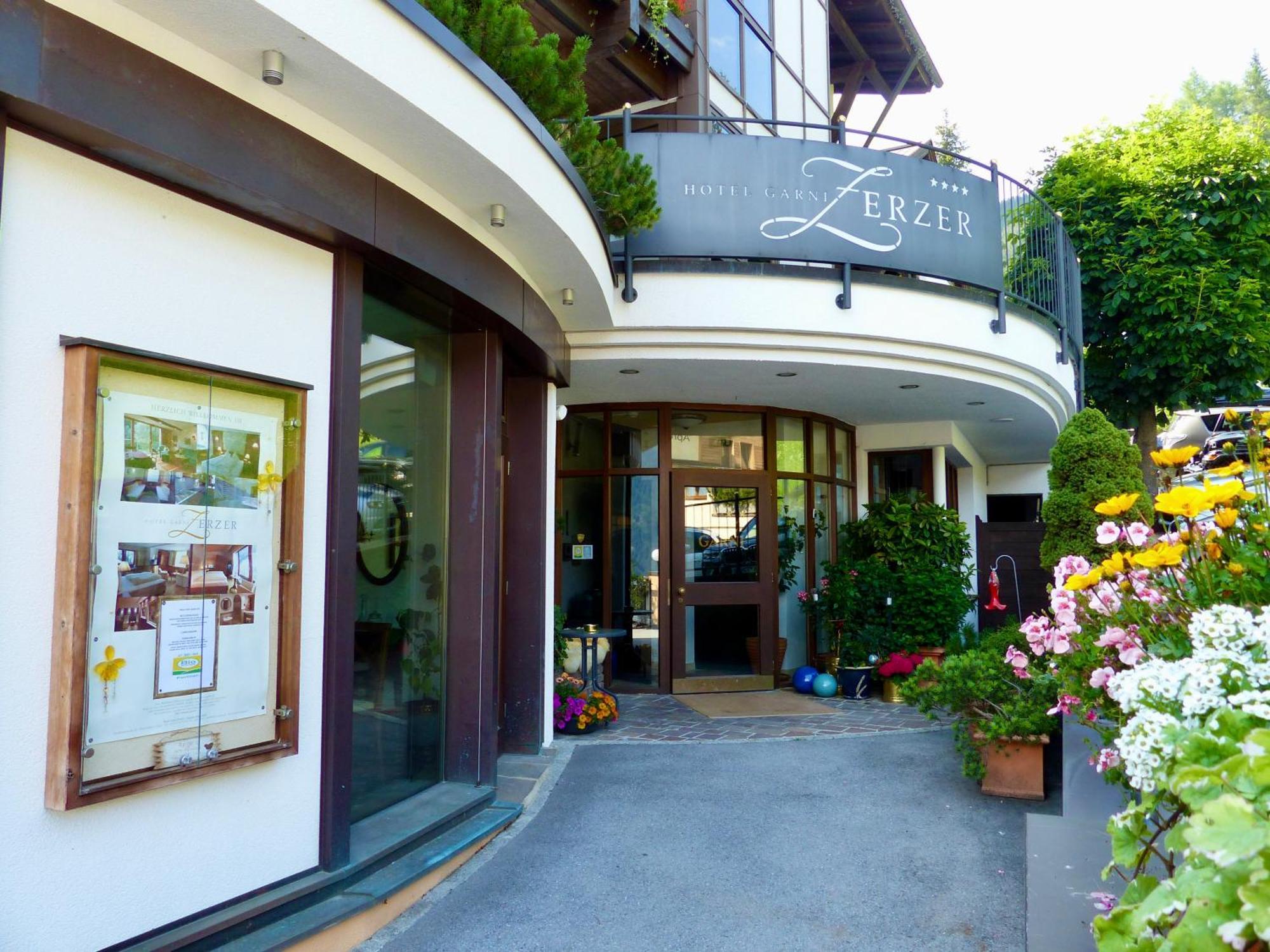Hotel Garni Zerzer Serfaus Luaran gambar