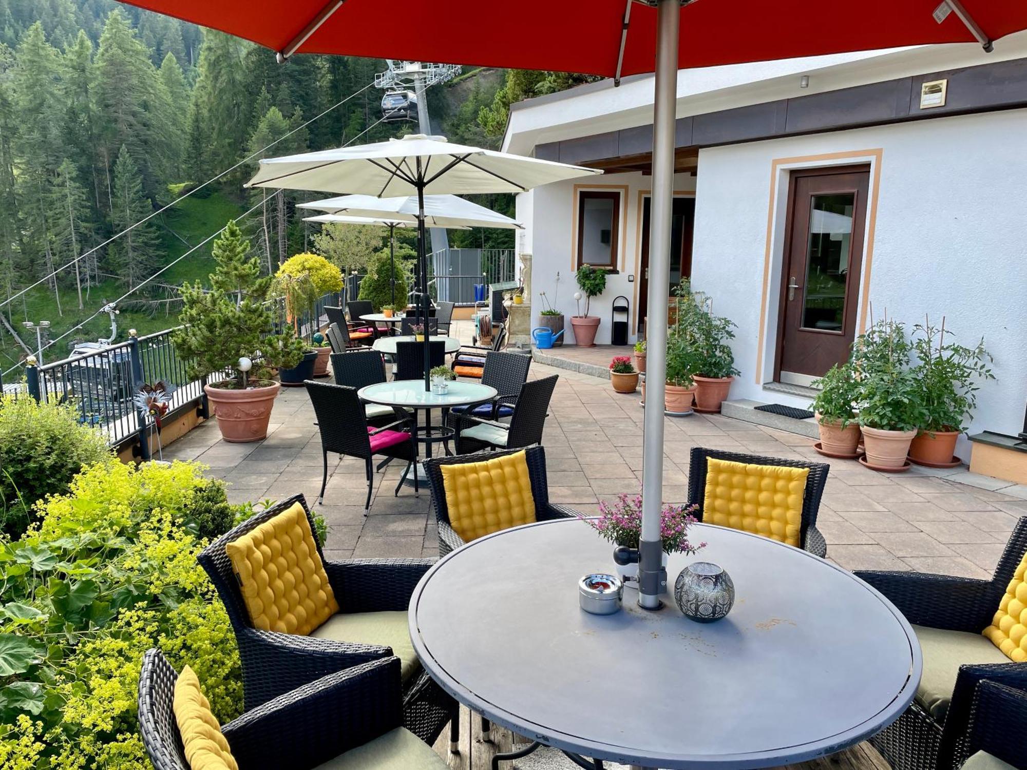 Hotel Garni Zerzer Serfaus Luaran gambar