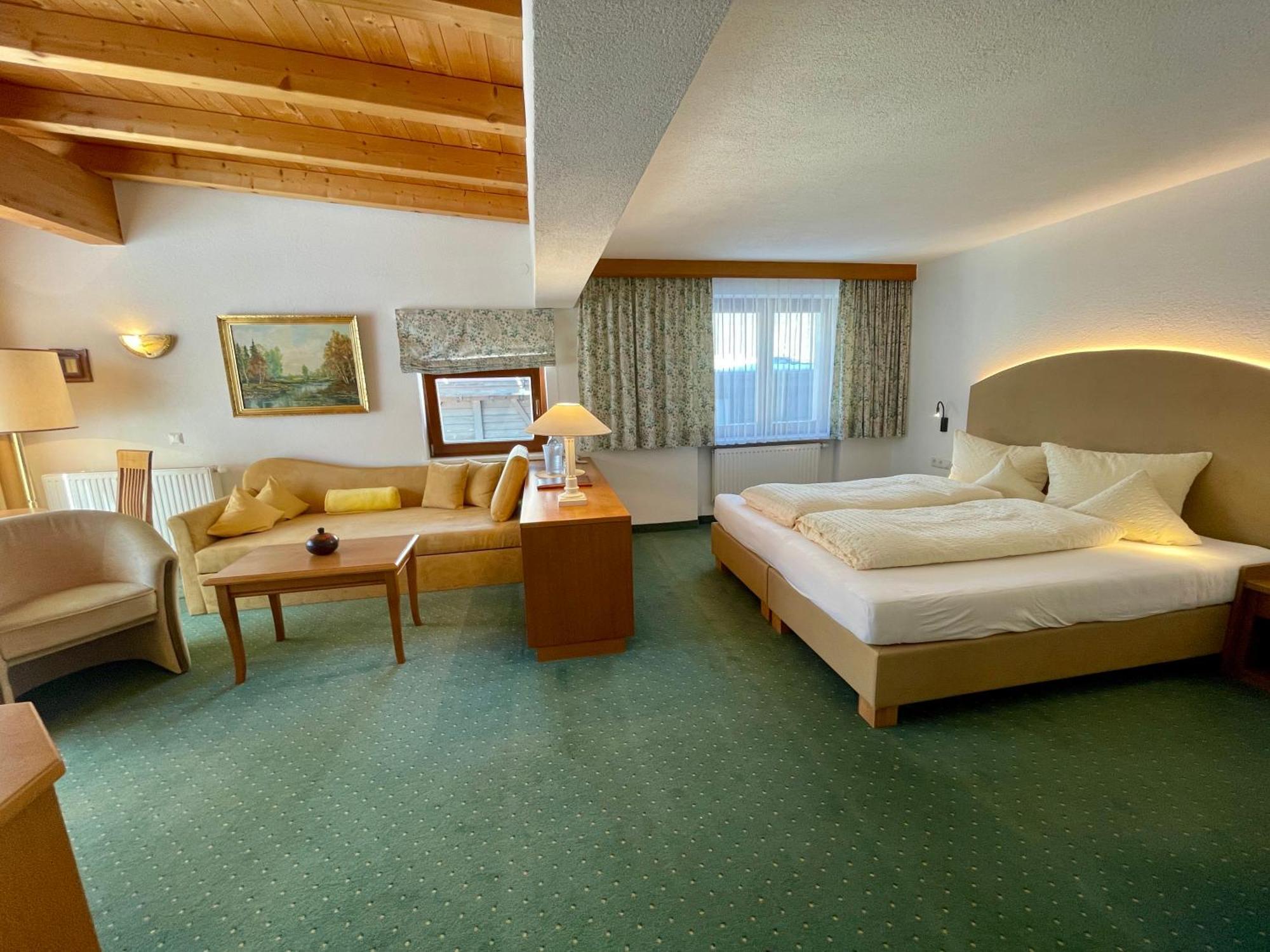 Hotel Garni Zerzer Serfaus Luaran gambar