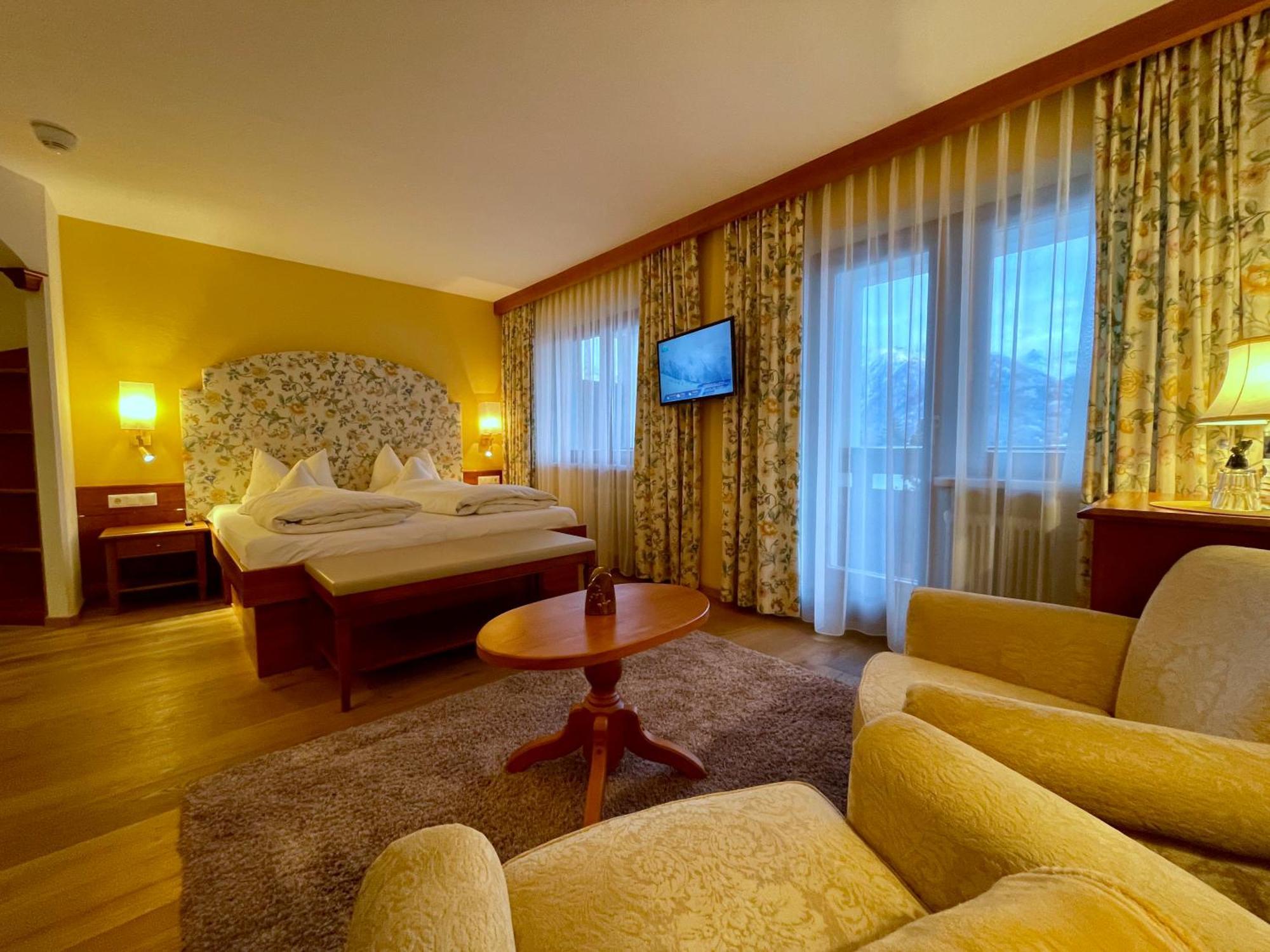 Hotel Garni Zerzer Serfaus Luaran gambar